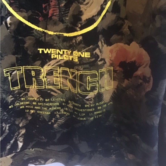 Twenty One Pilots Sweatshirt - Picture 4 of 7